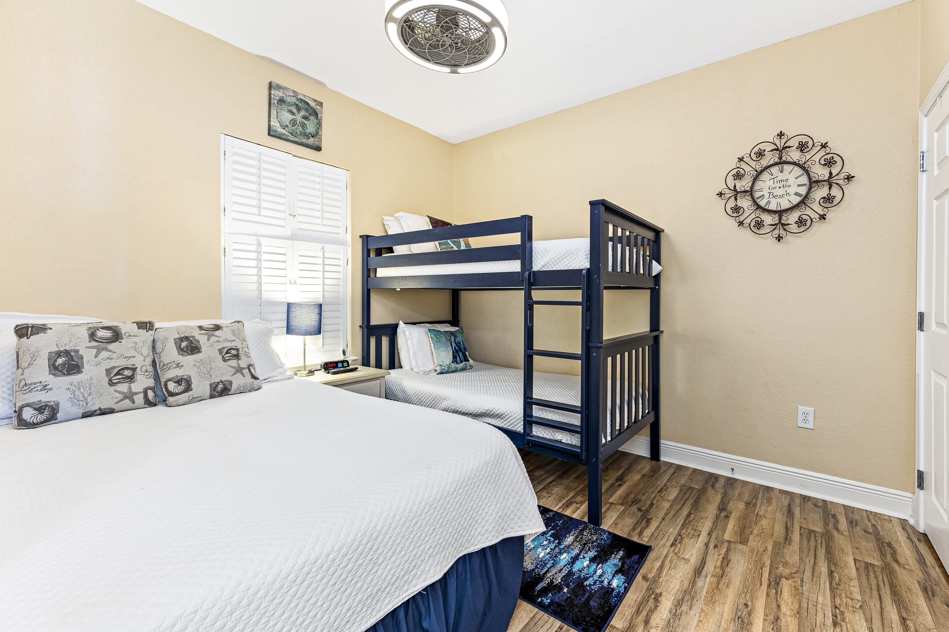 Second bedroom with queen bed / twin over twin bunk beds