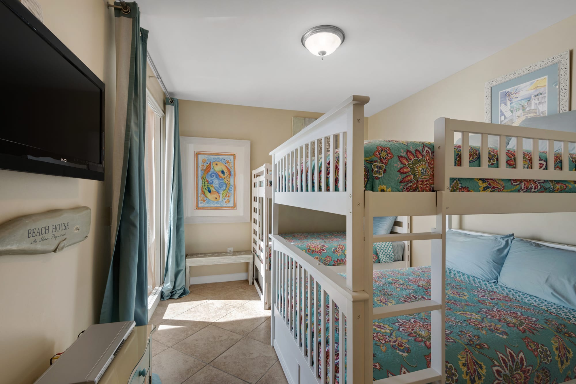 3rd Bedroom: Full-over-Full Bunk Bed Set, Single-over-Single Bunk Bed Set, Trundle Bed