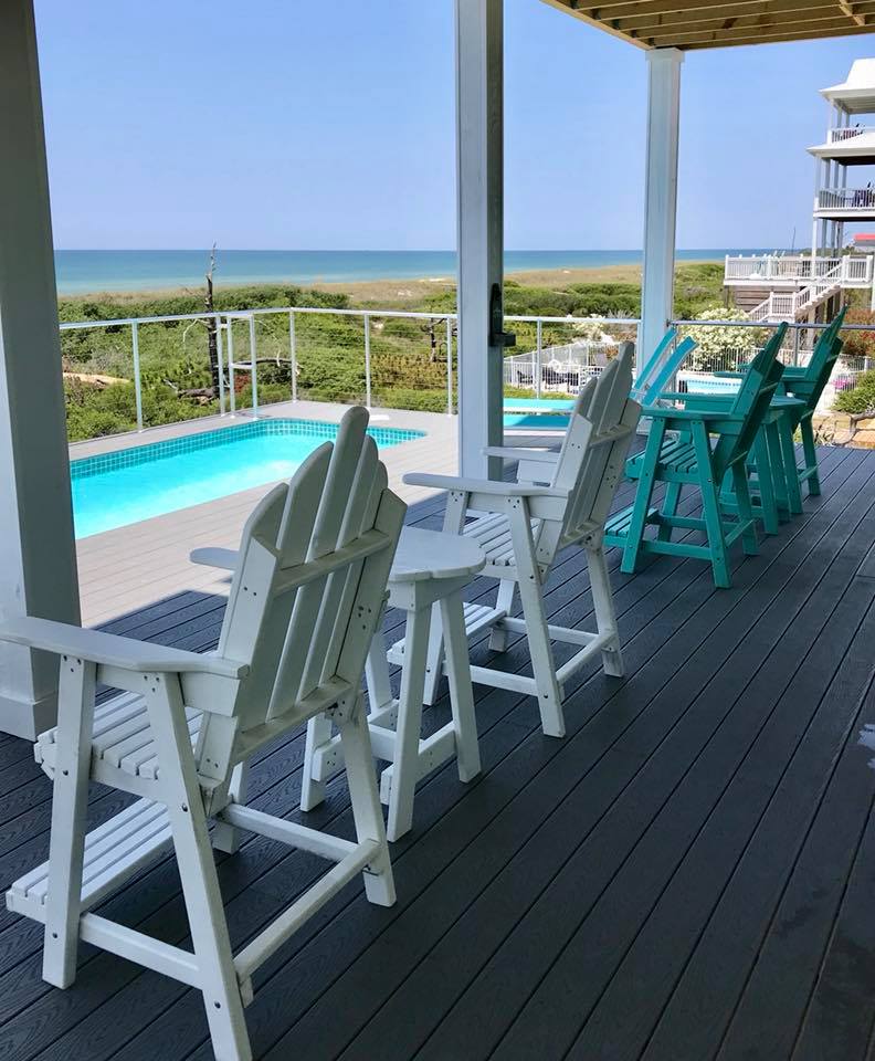 Pool Side Sitting Area