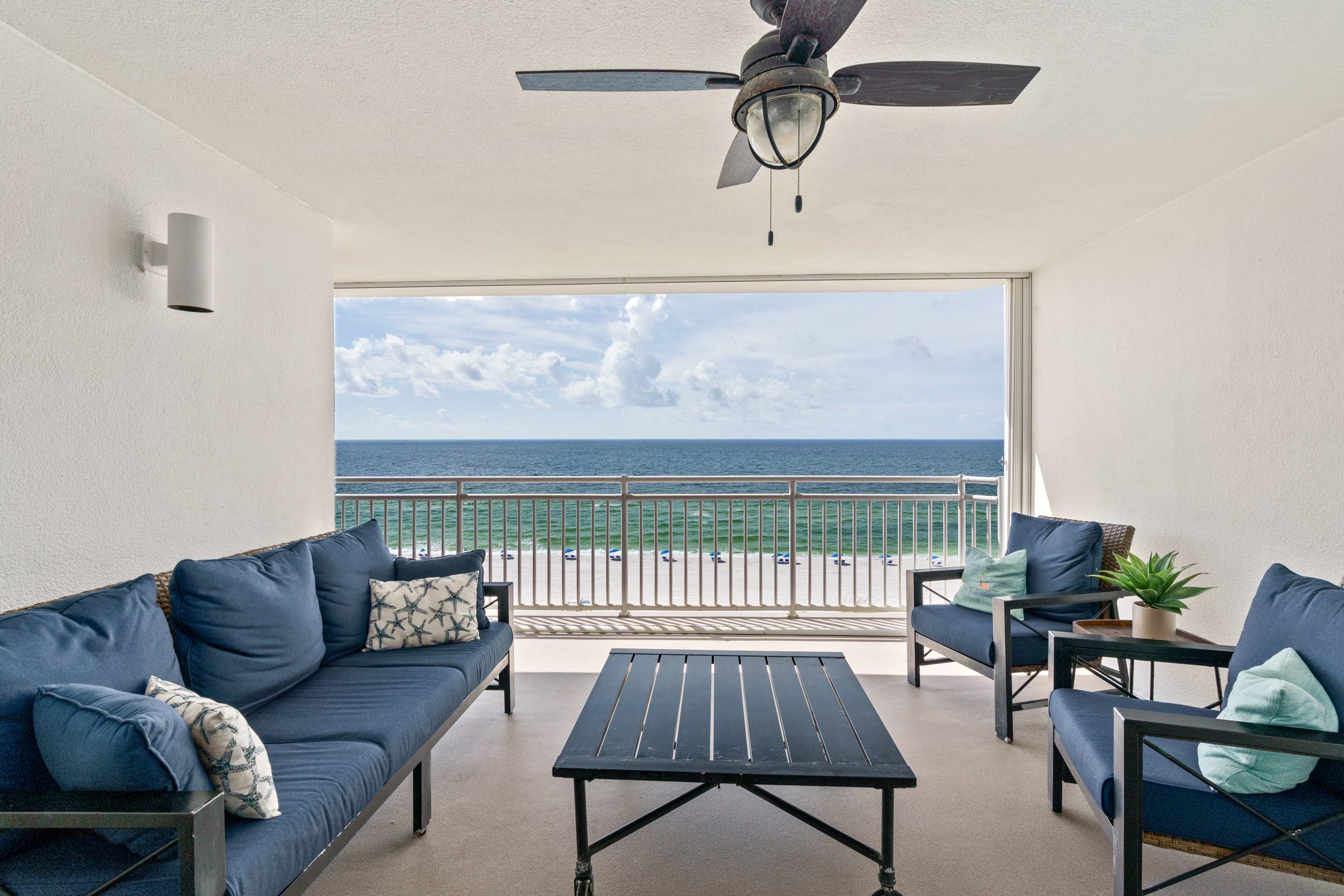 Spacious covered balcony overlooking the Emerald Coast!