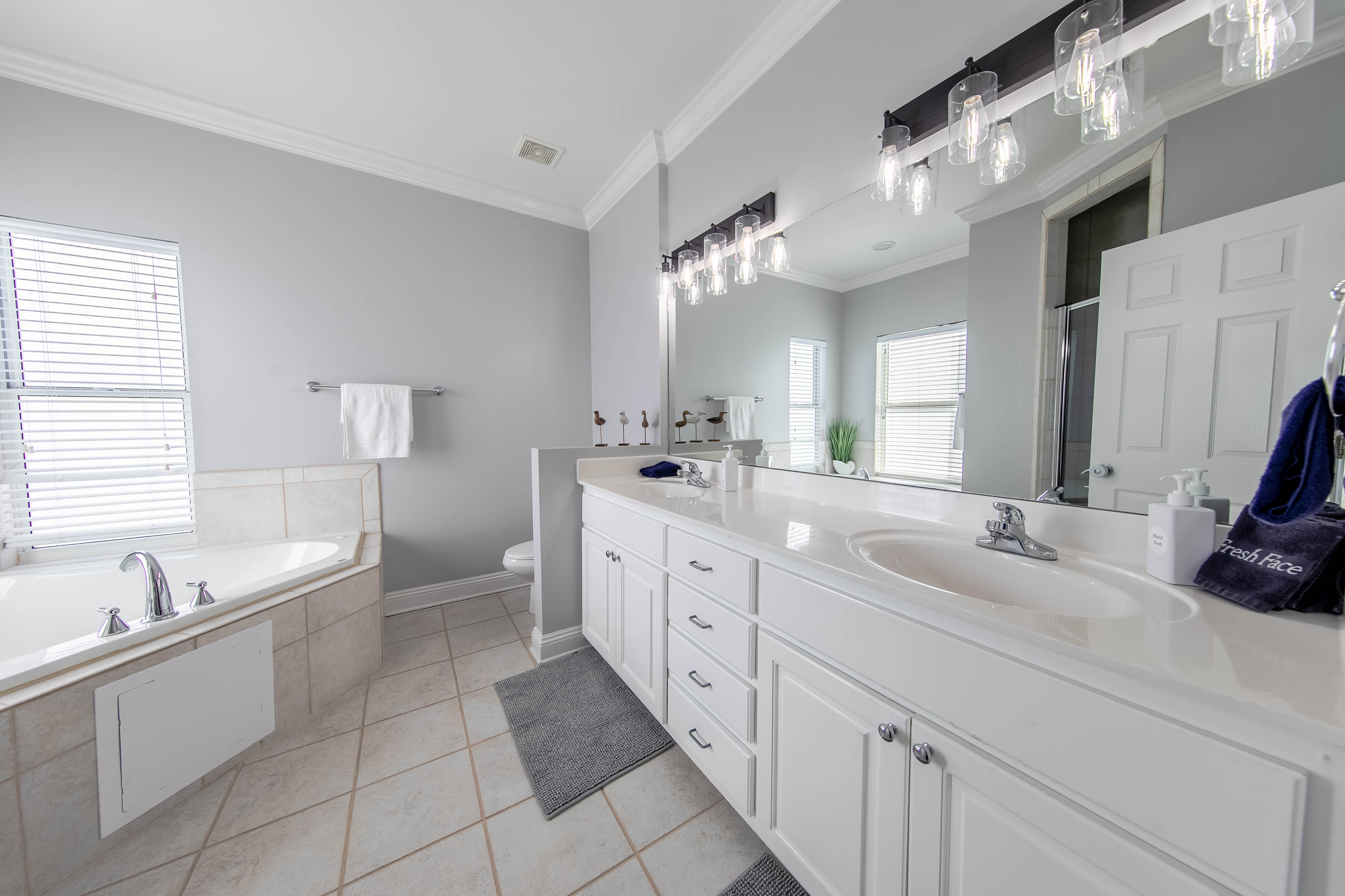 Bathroom 3 second floor