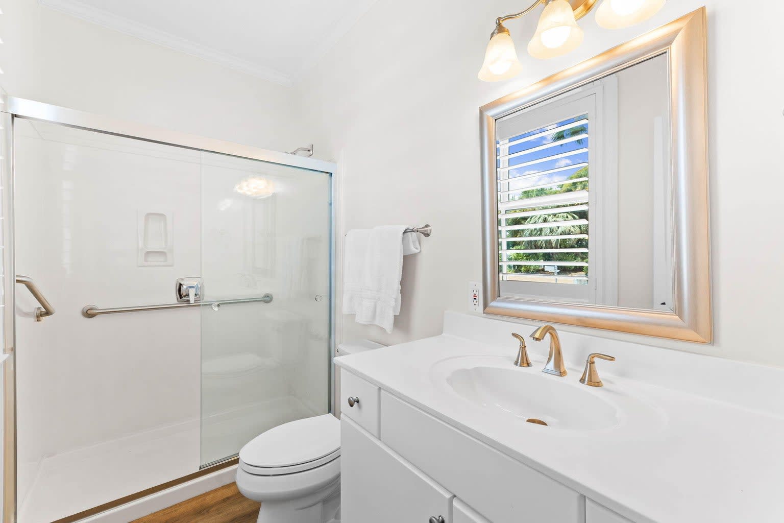 1st floor en-suite has a spacious walk in shower