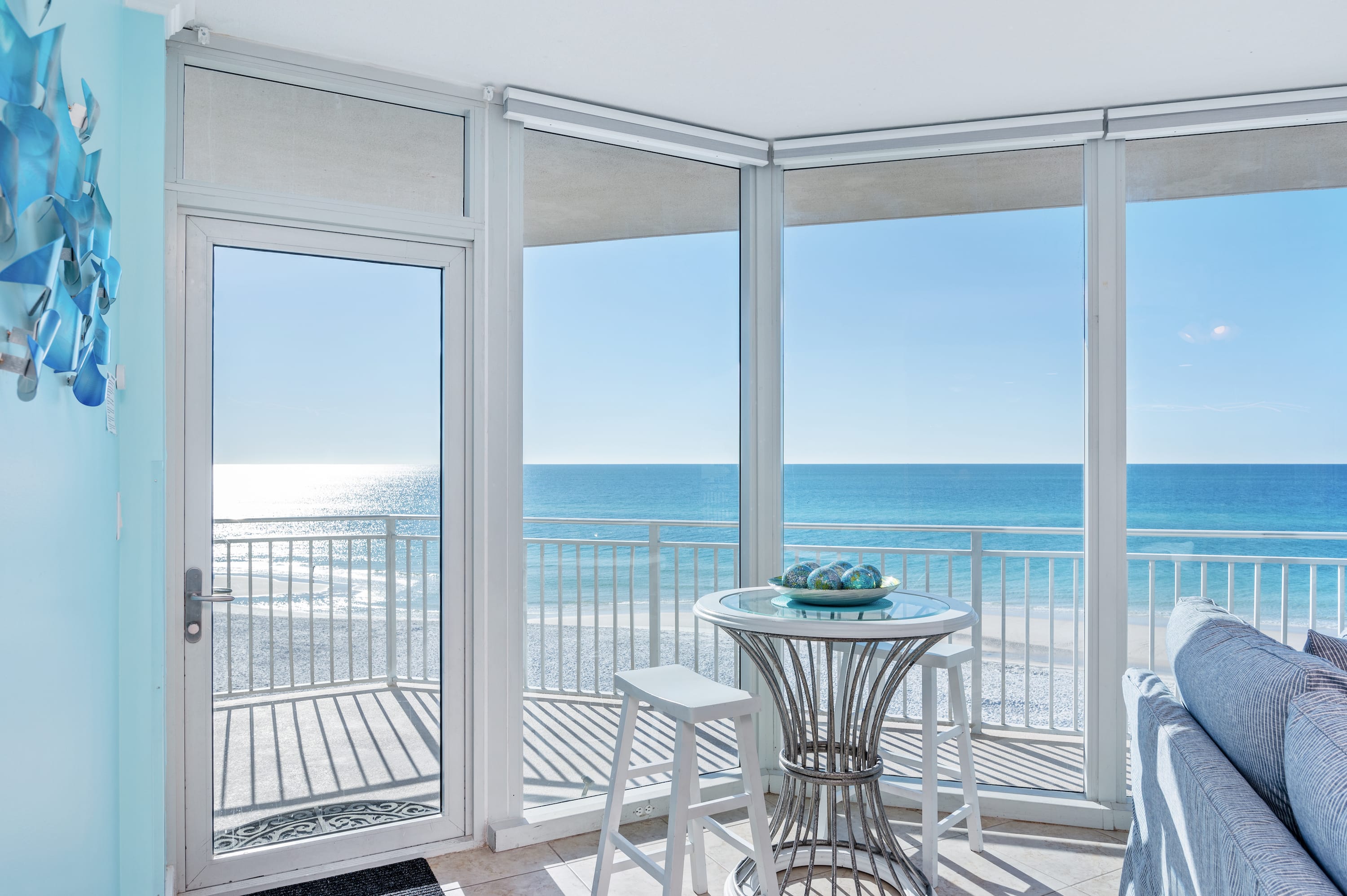 Custom remote-control blinds give you control of your stunning view