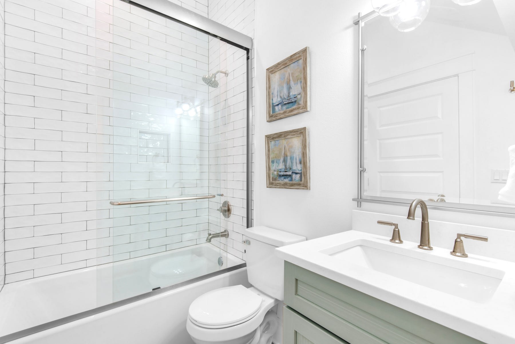 Azure-17 Bedroom 1 bath, 1st floor.  Shower tub combo