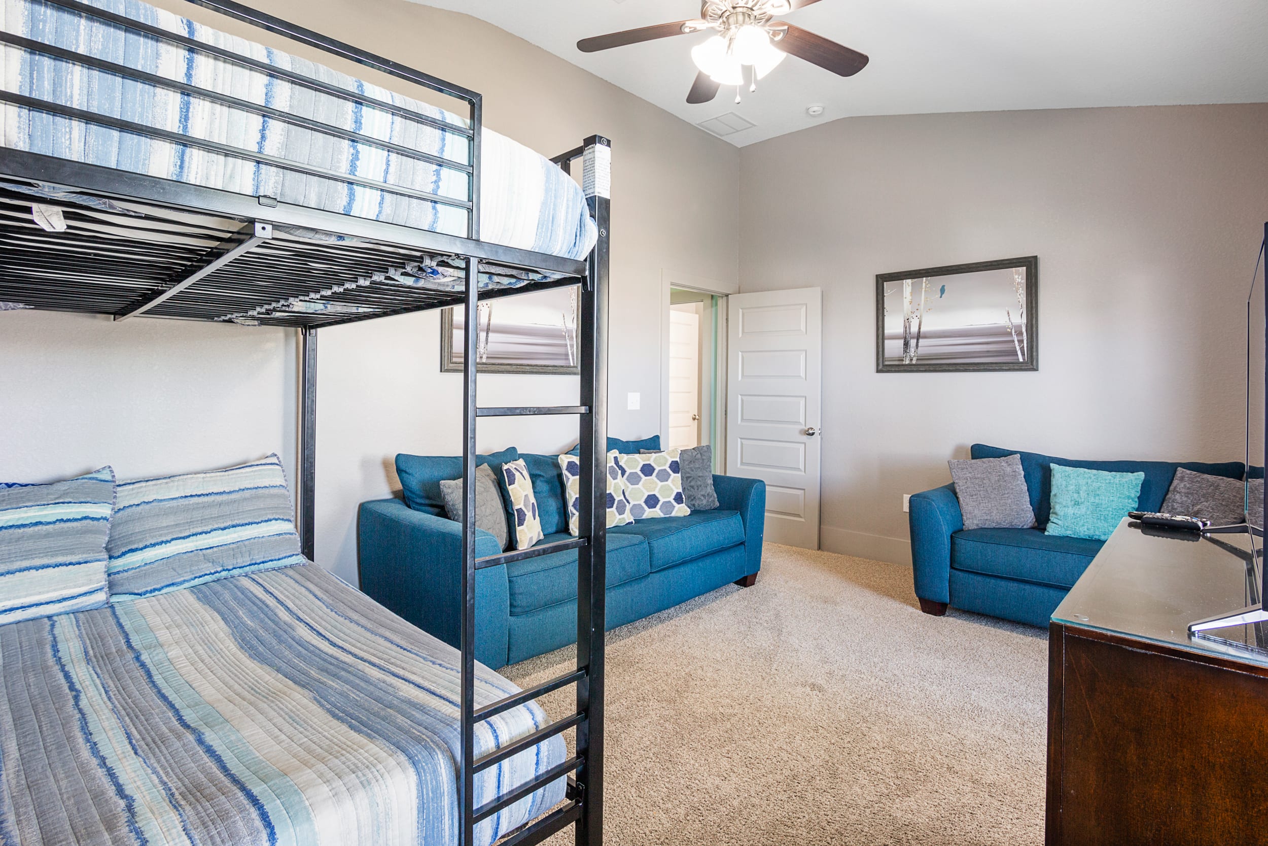 Additional bunk sleeps 4 and 2nd  living room 