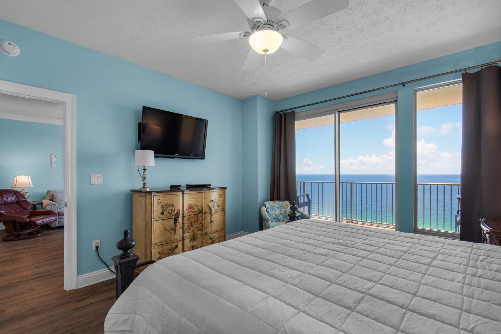 Imagine waking up to this view every morning 