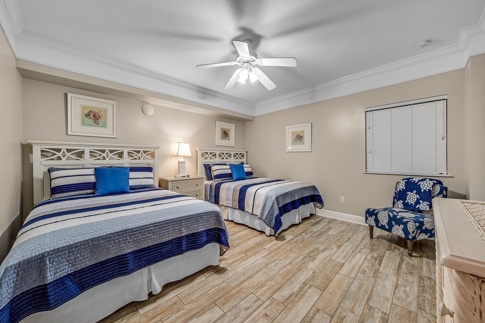 Fourth bedroom has 2 queen beds 