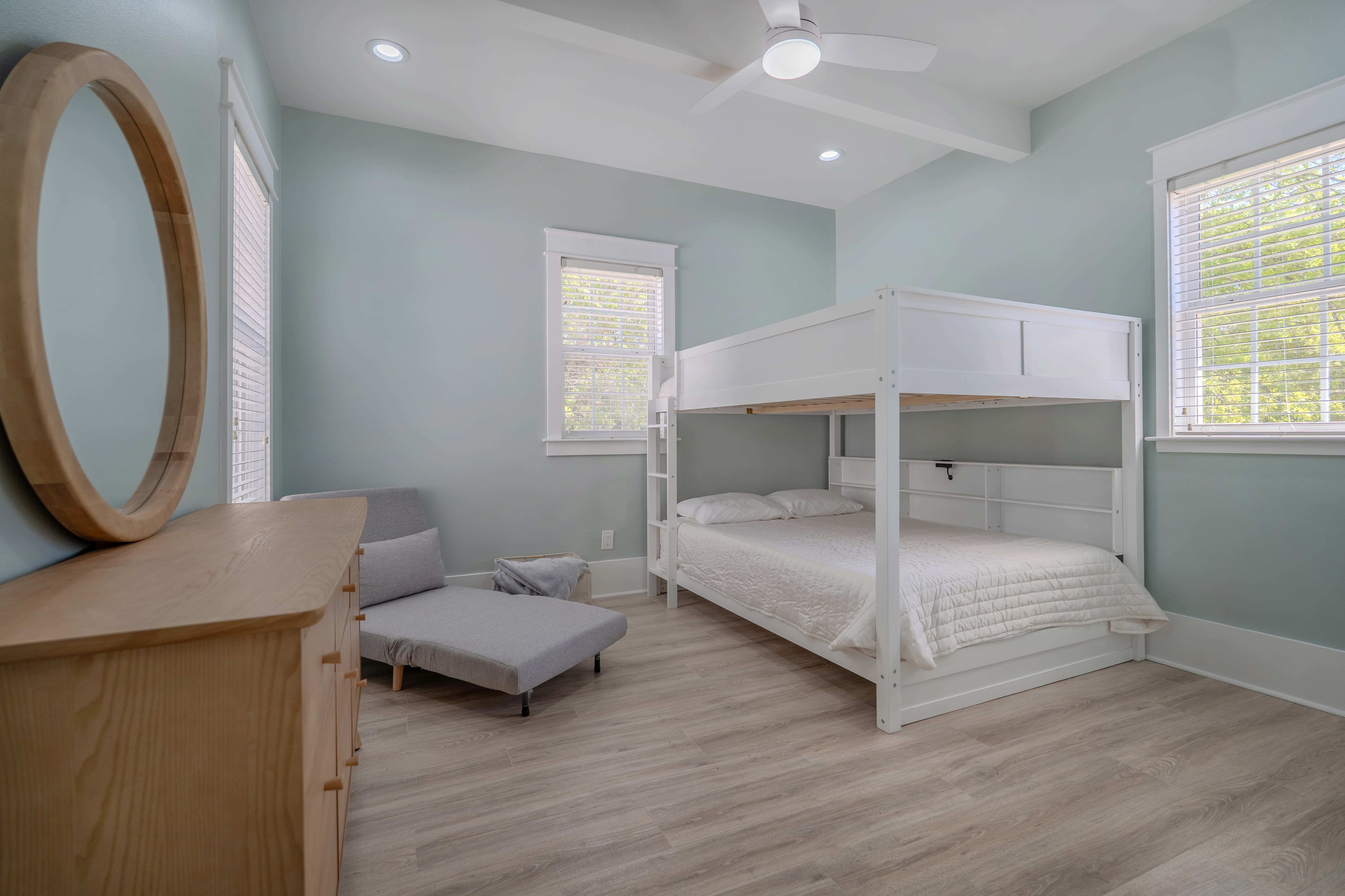 Large 4th bedroom with Queen over Queen bunks and ensuite bath