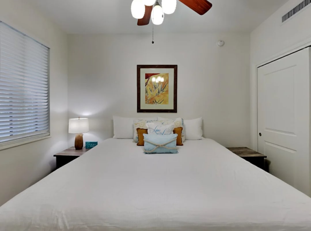 Bedroom 2 with King Bed