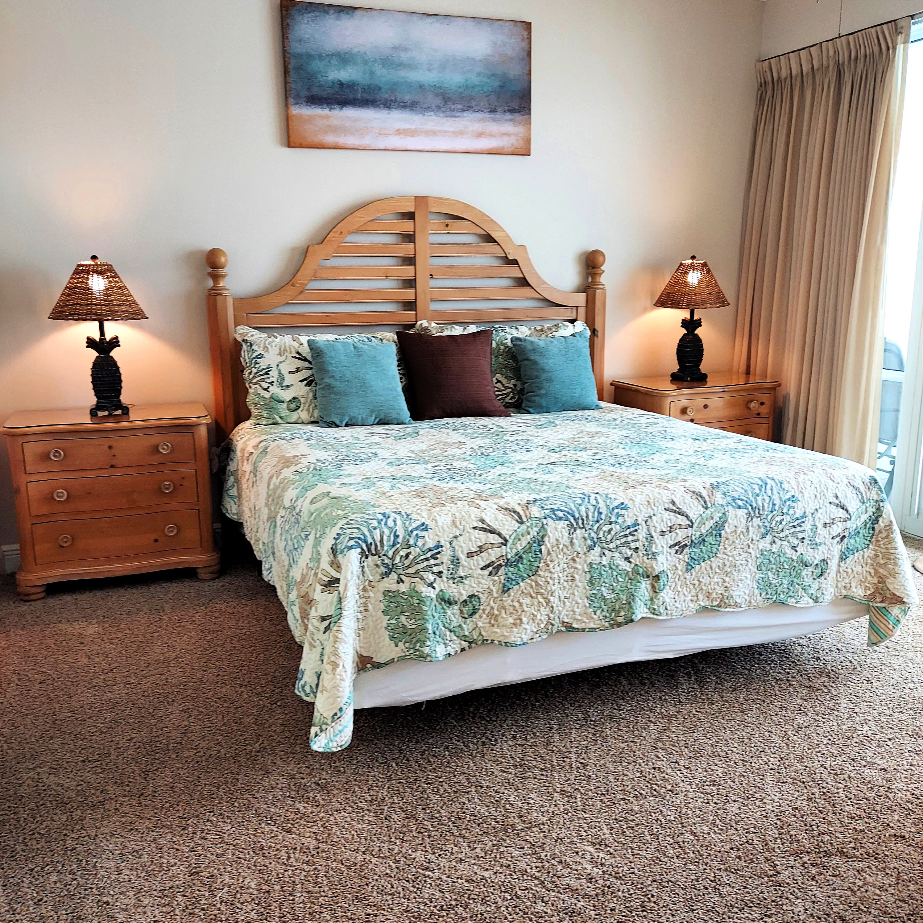 Gulf Front Master Bedroom With King Bed