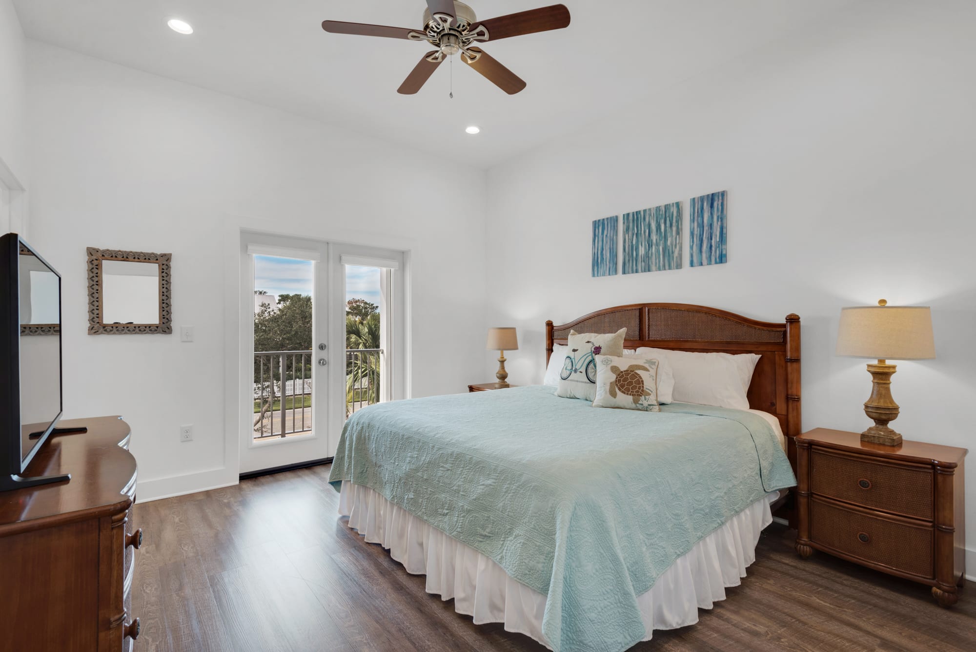 King Bedroom with private bathroom and access to deck overlooking front