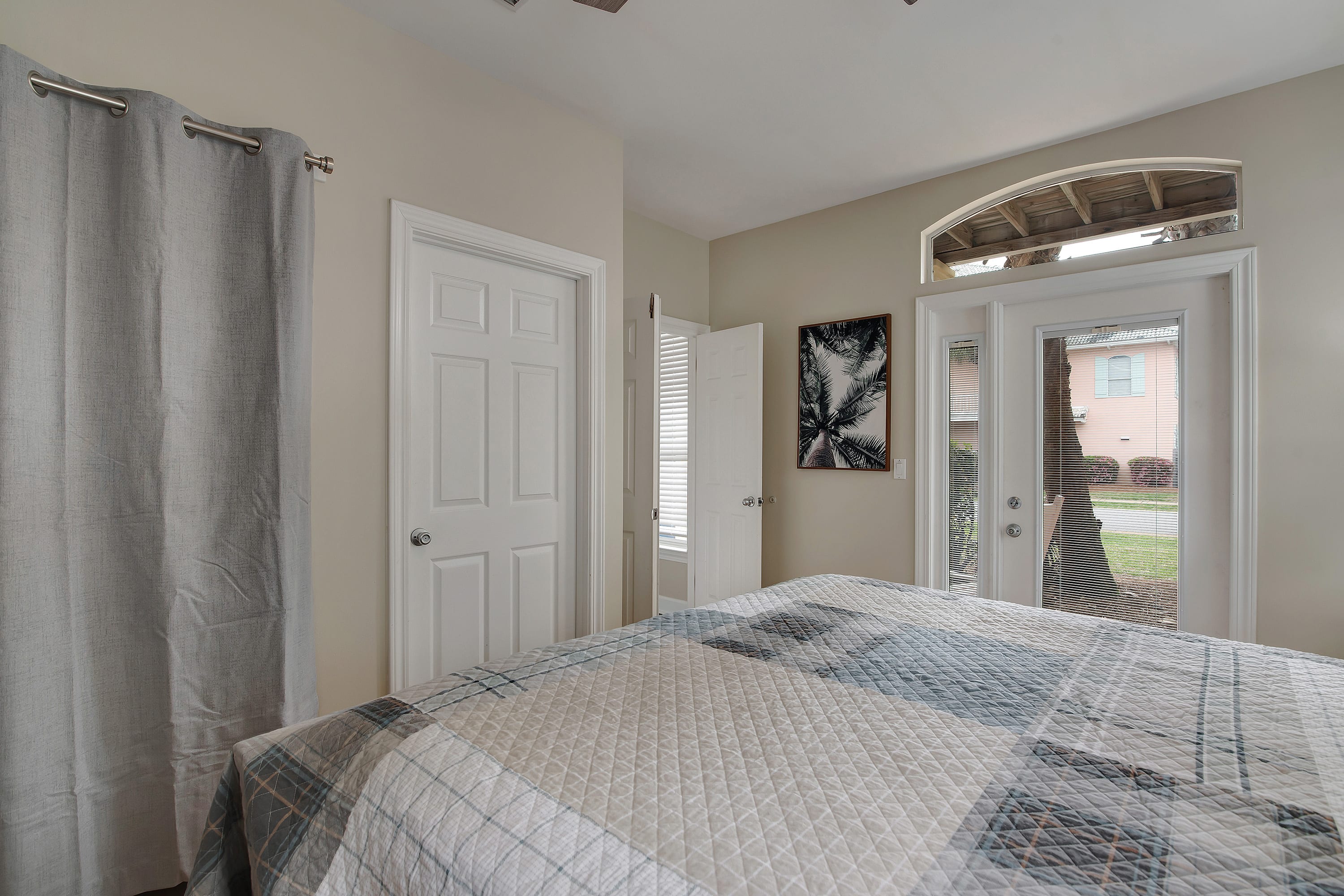 1st Floor King Bedroom with en suite bathroom, private porch and walk-in closet