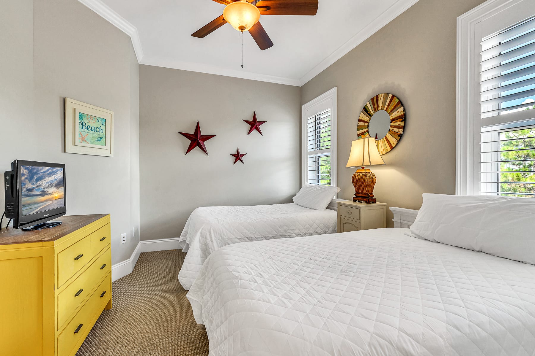 guest suite #2 (two double beds)