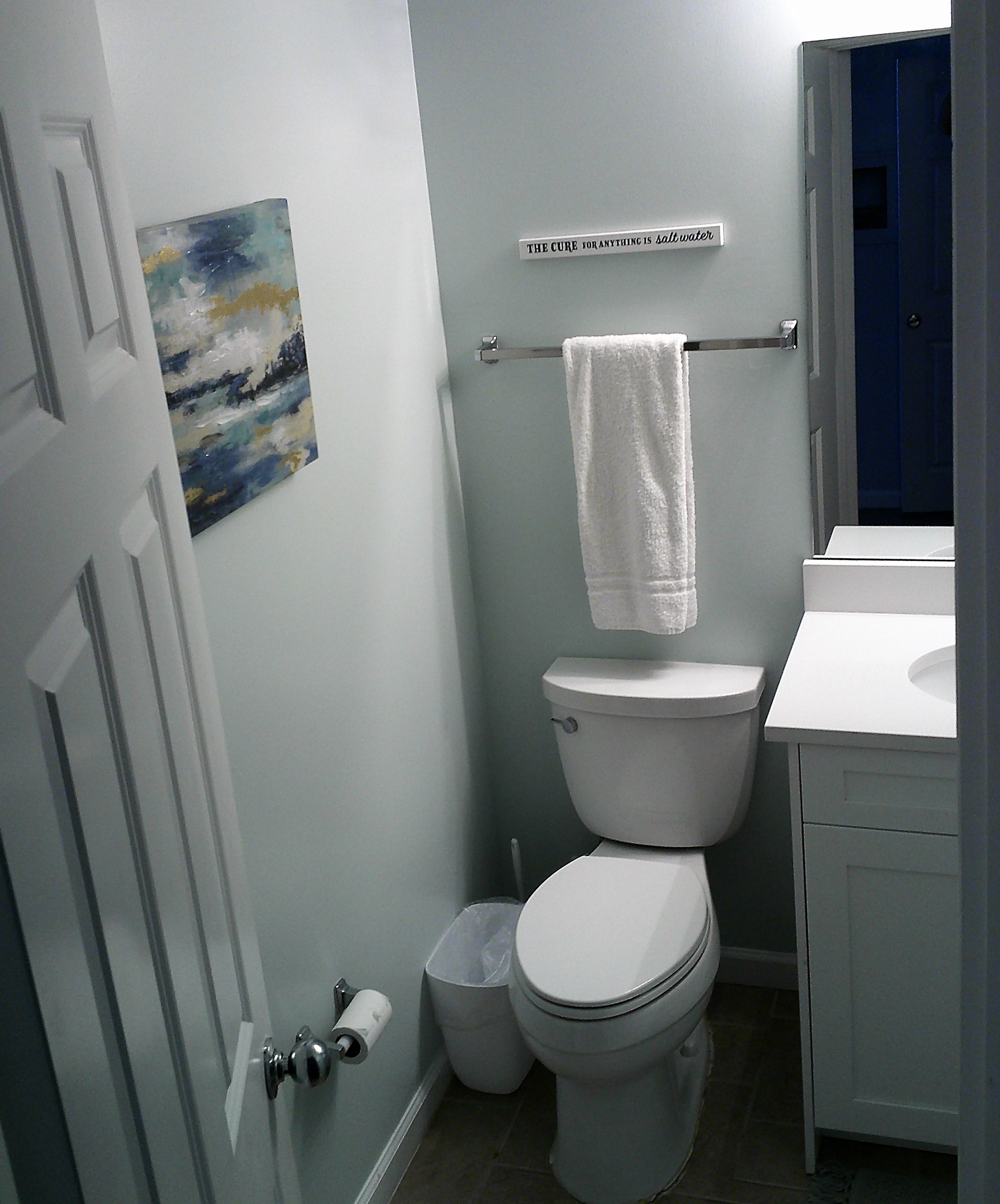 Half bath, great for family with children and teens.