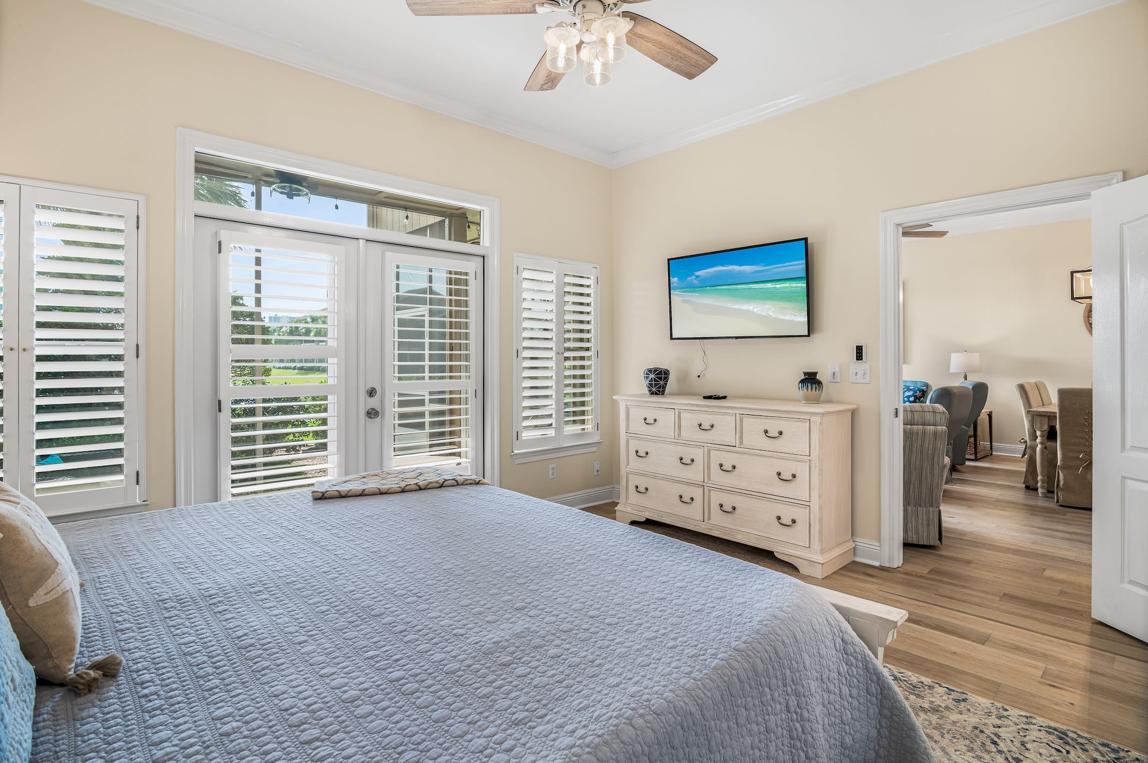 55" HDTV in MBR 55" HDTV in MBR