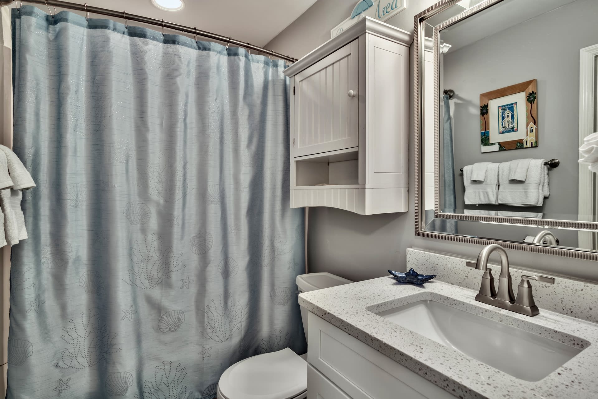 Second full bathroom with tub/shower