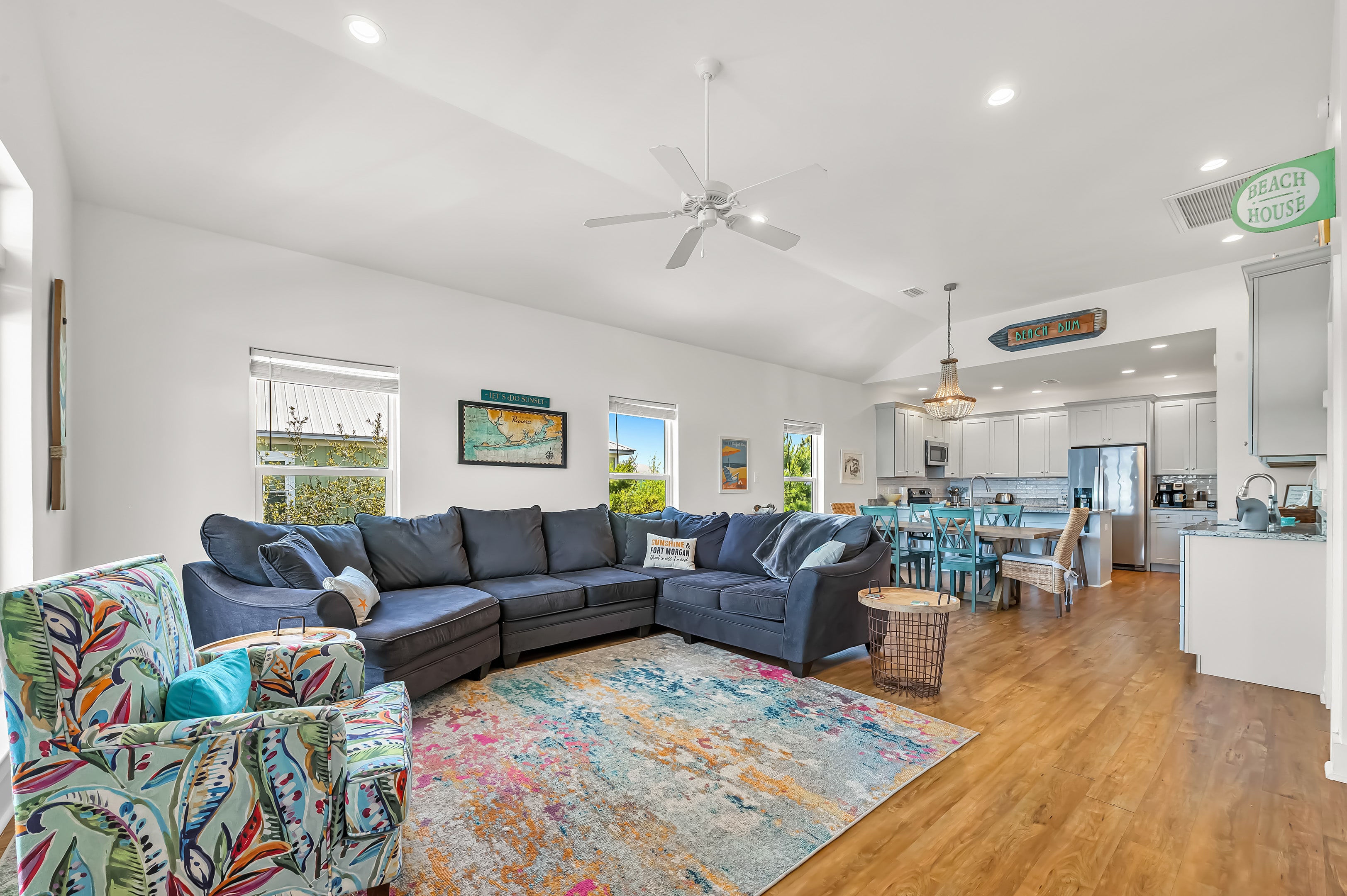 Spacious living room