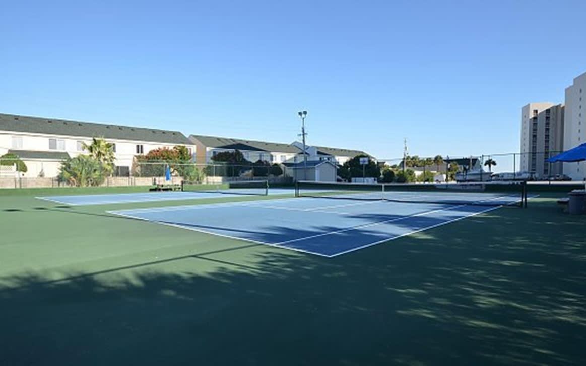 Tennis &amp; Pickle Ball Courts