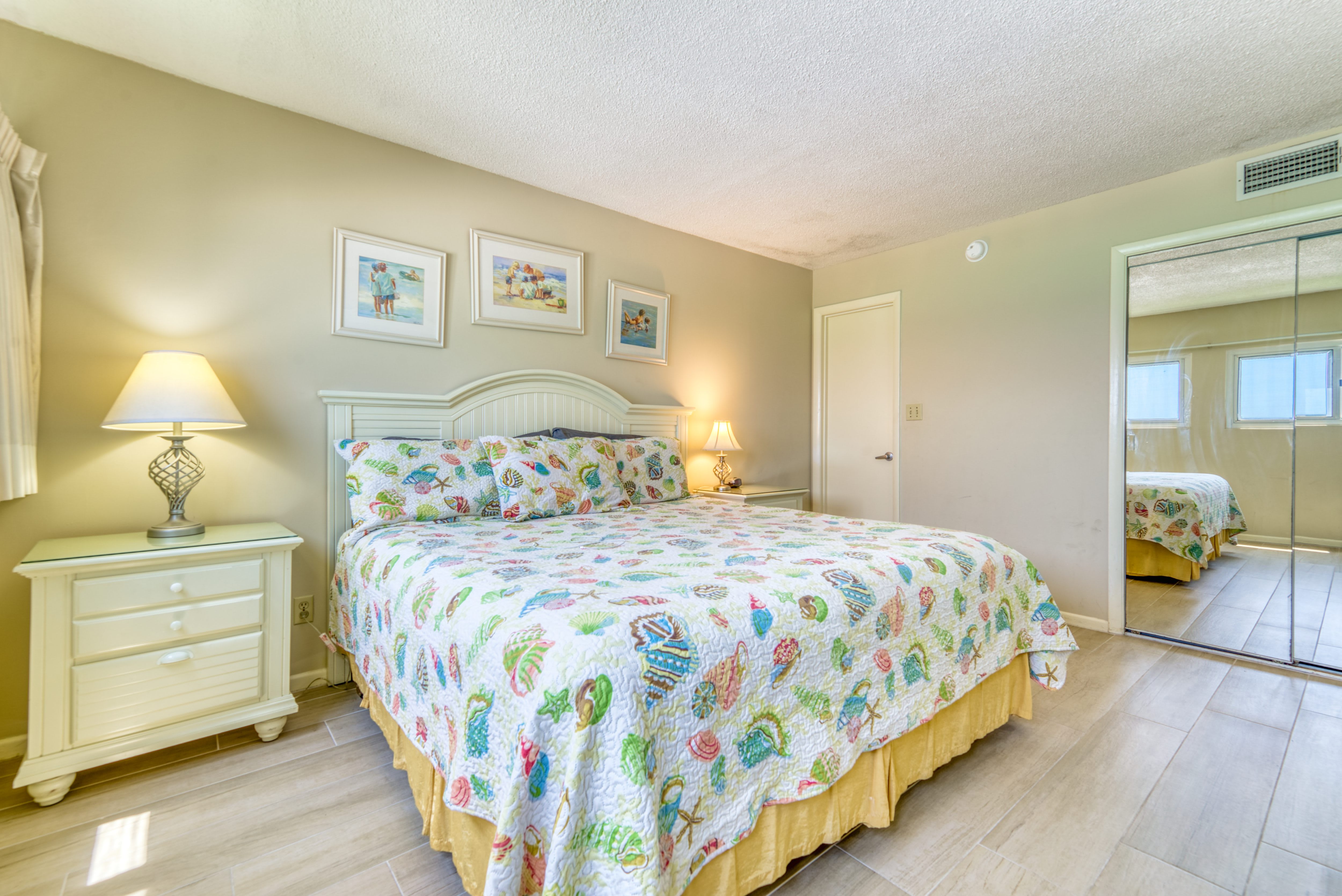 Wake up refreshed in this comfy king bed.