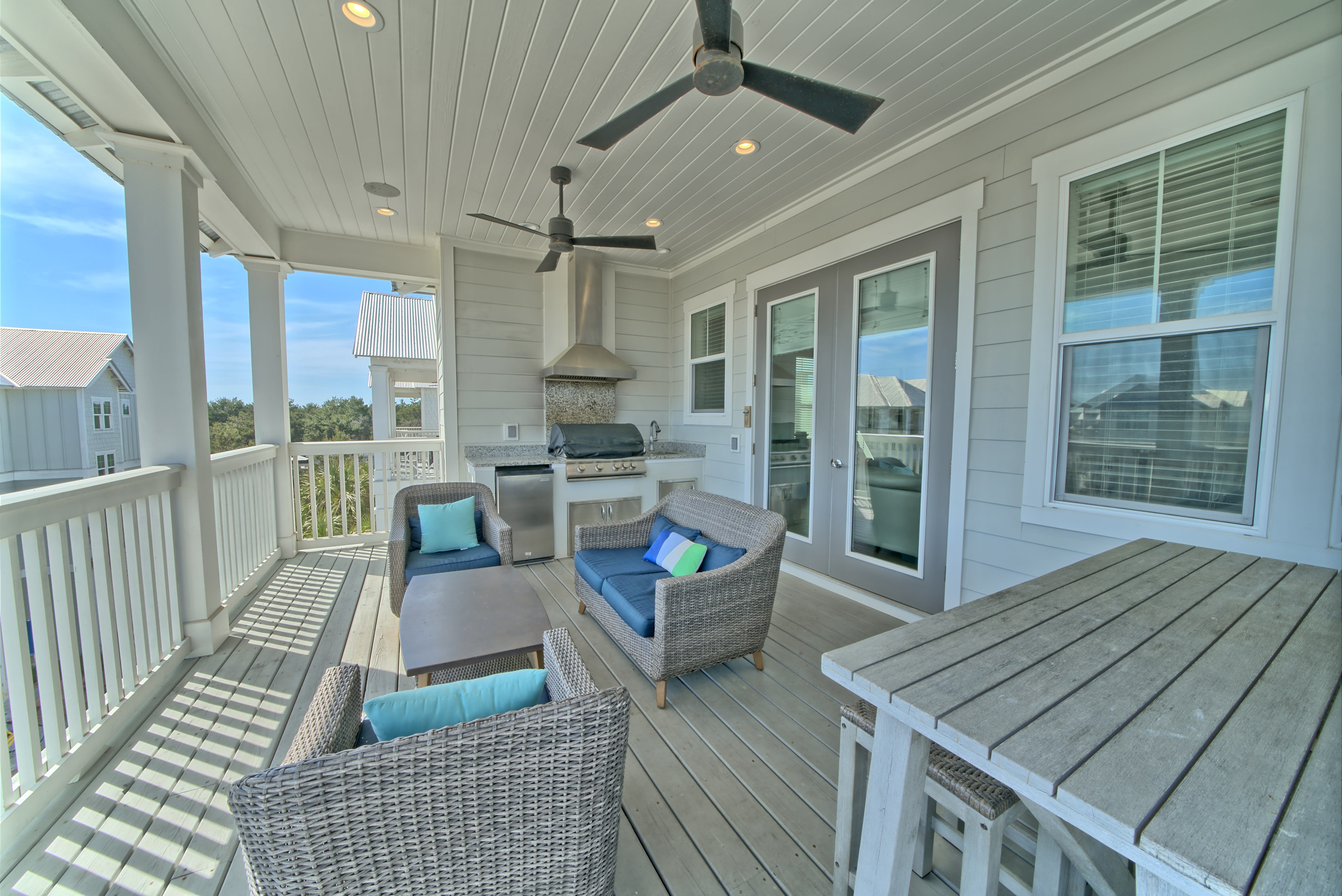 3RD FLOOR BALCONY W/ SUMMER KITCHEN AND AMAZING OCEAN VIEWS