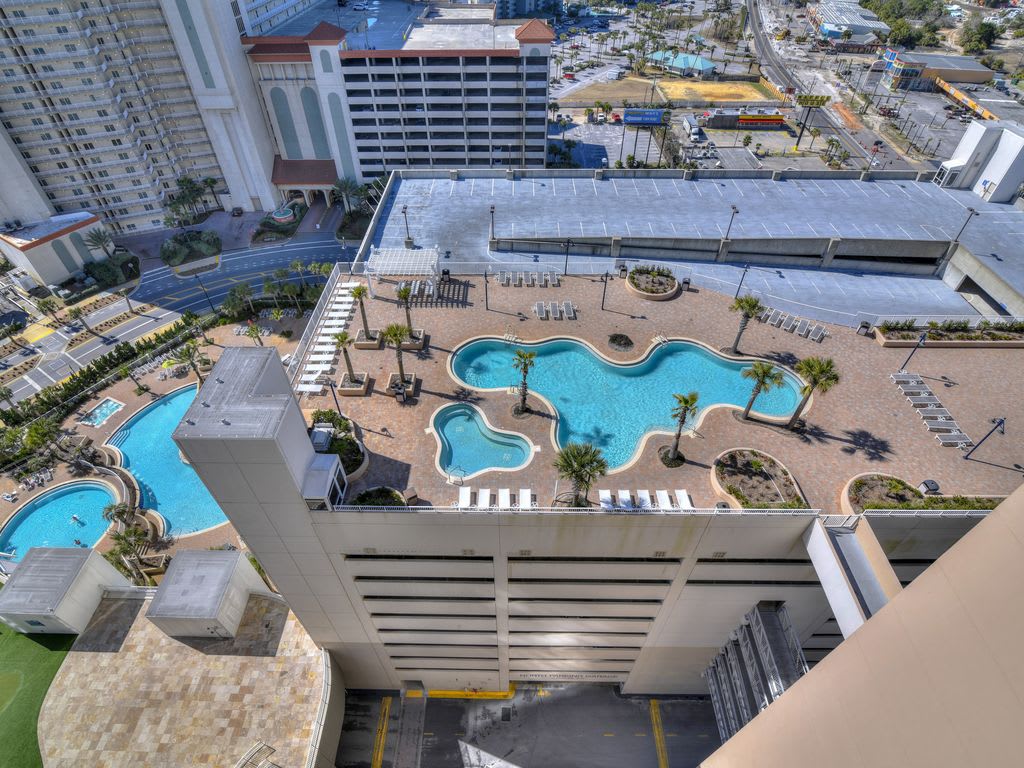 LTW1037 Pool Area 10th Floor 