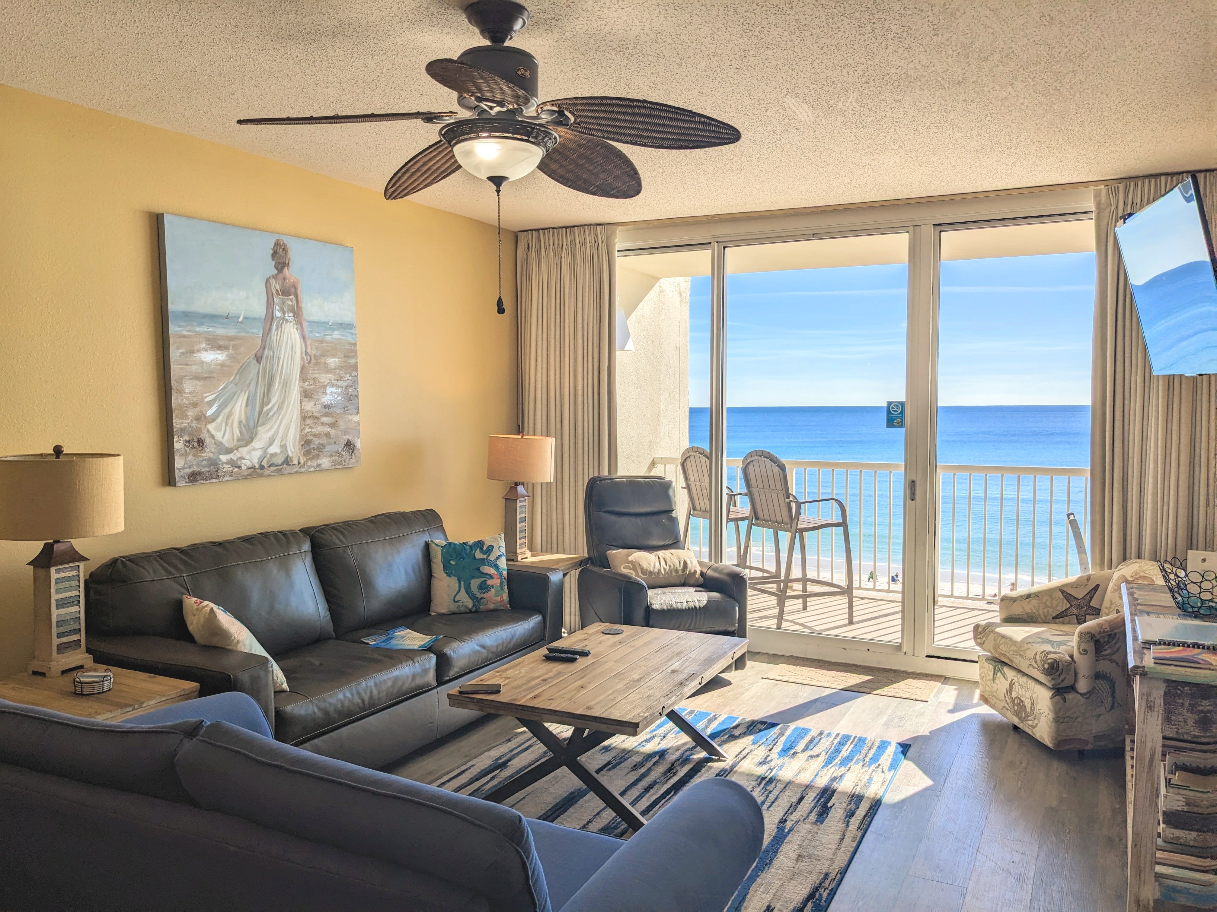 Recently updated with leather sofa/sleeper and recliner