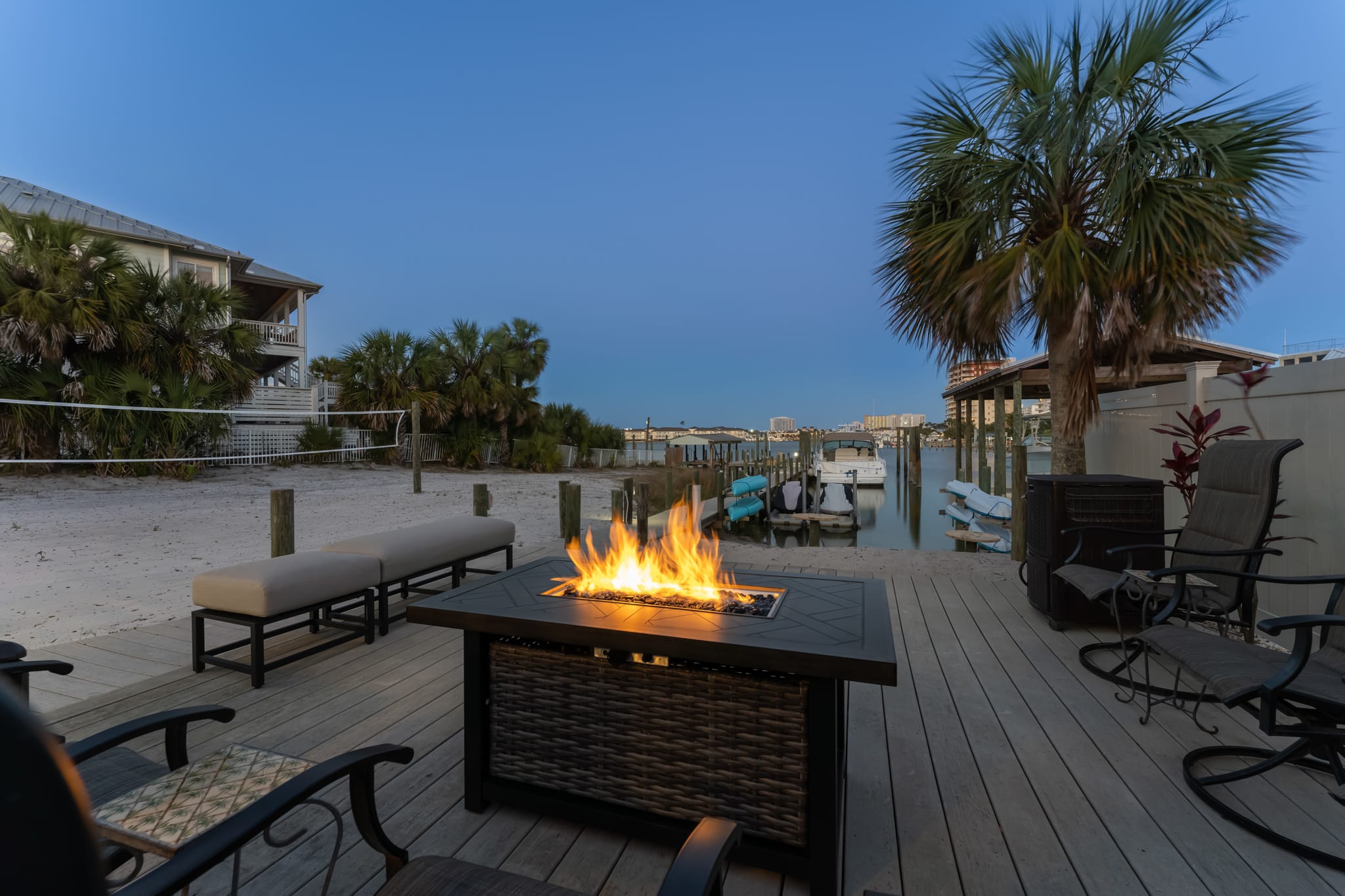 Beach Deck - 6 Kayaks for your use, Volleyball/Badminton Beach &amp; Harbor Views!  