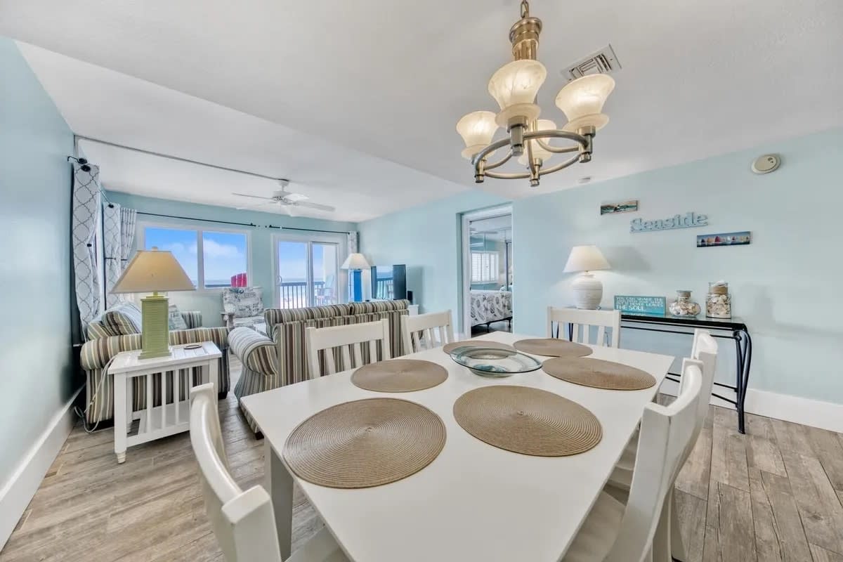 Living Area with Dinning Table