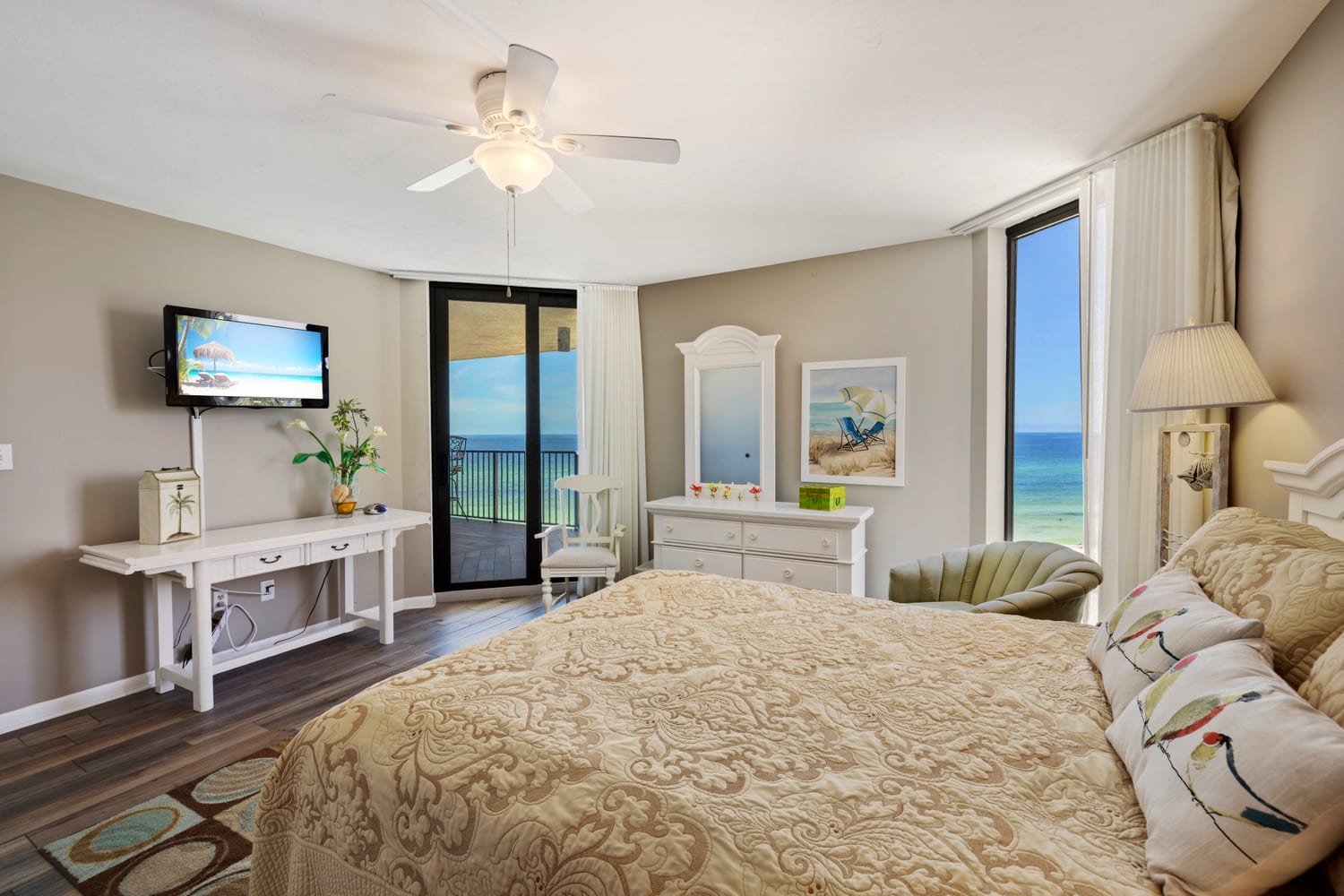 guest bedroom with tv