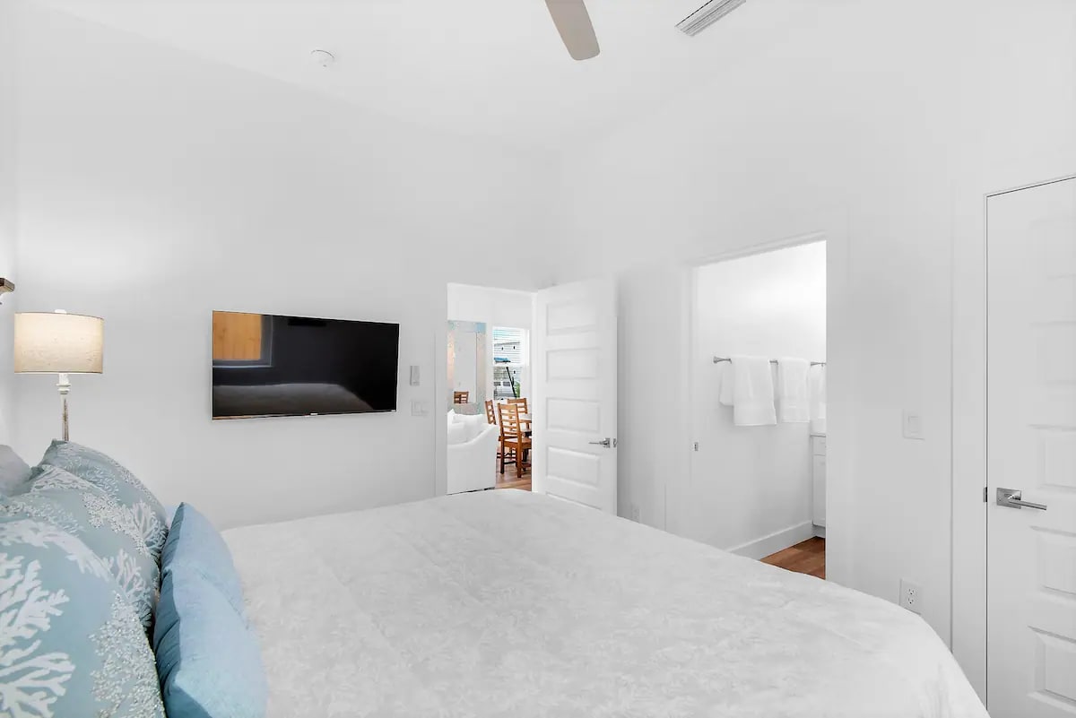 Bliss-24 1st Floor. Bedroom 2. Picture 2. King suite with private full bath with tub/shower combo.