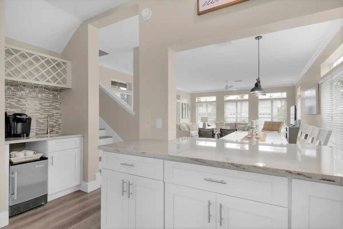 Sunkissed-12 Coffee bar or wine bar? It's your choice!