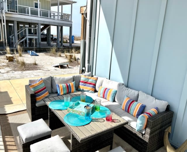 Enjoy a meal or nap!