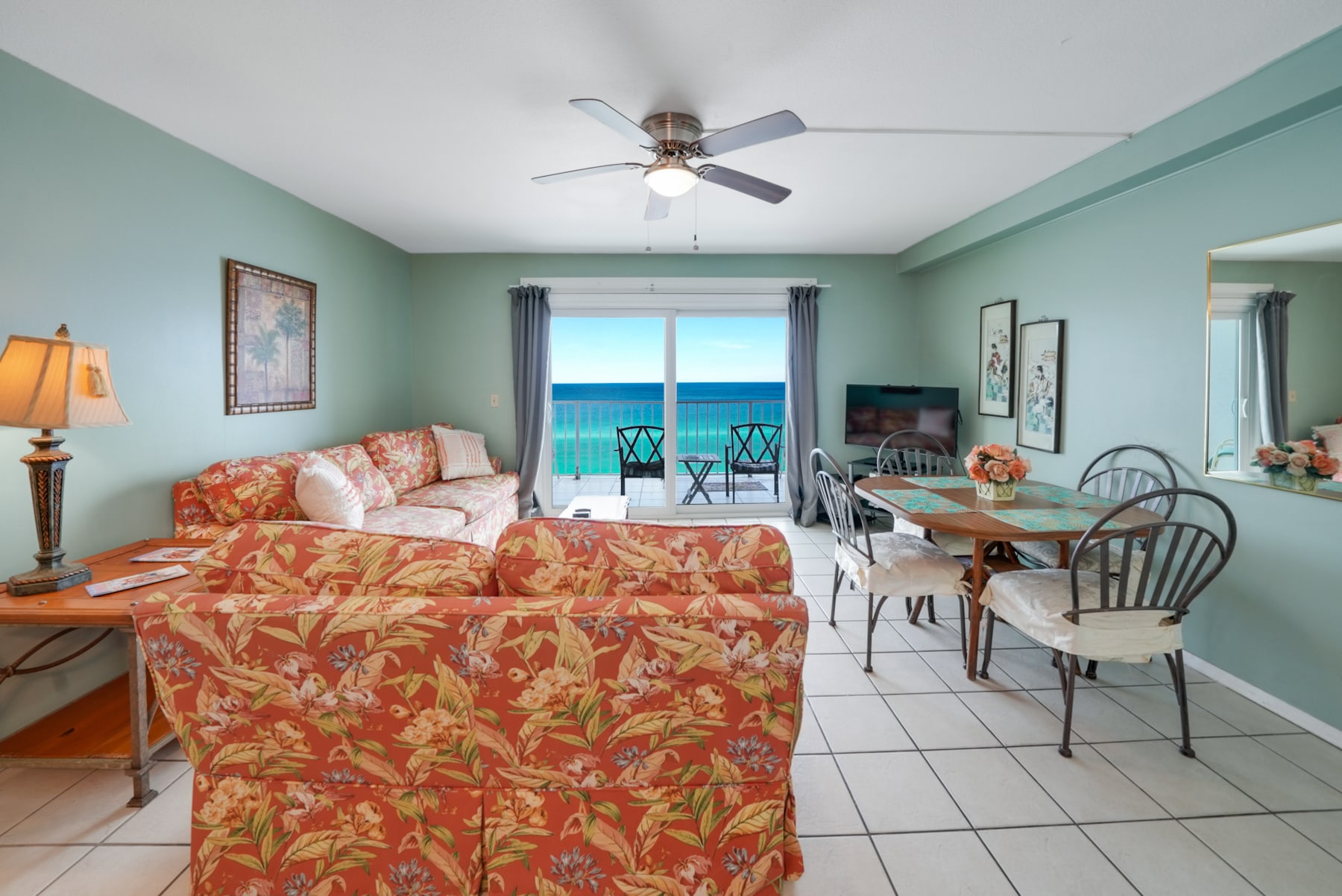large living room facing ocean