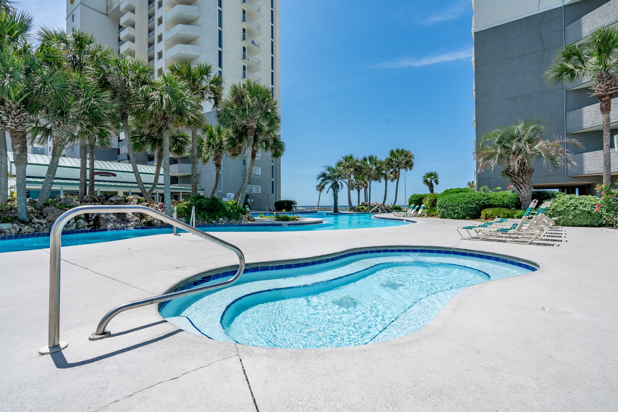 Hot Tub at Lagoon Pool