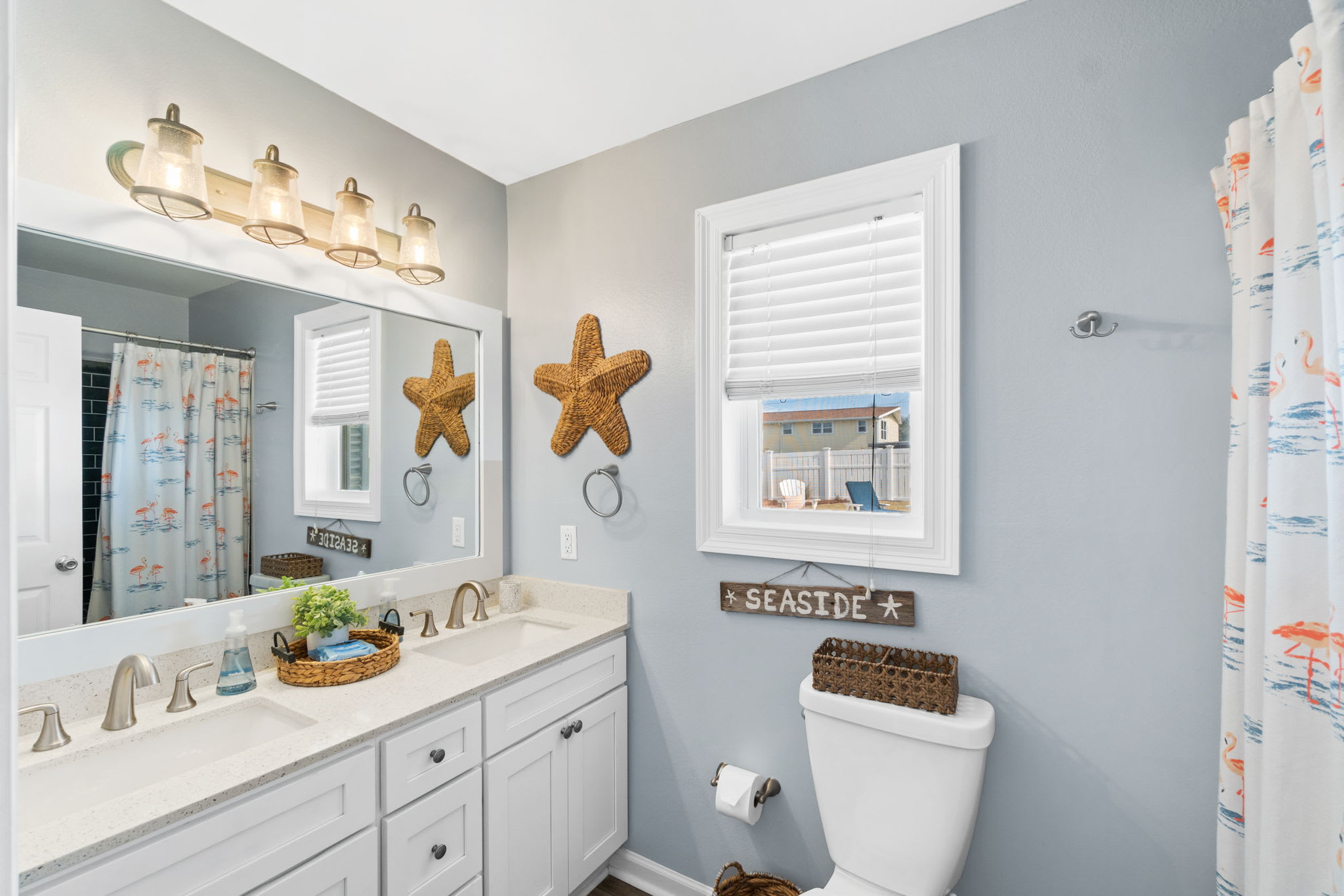 Bathroom-Double Vanity/Tub-Shower
