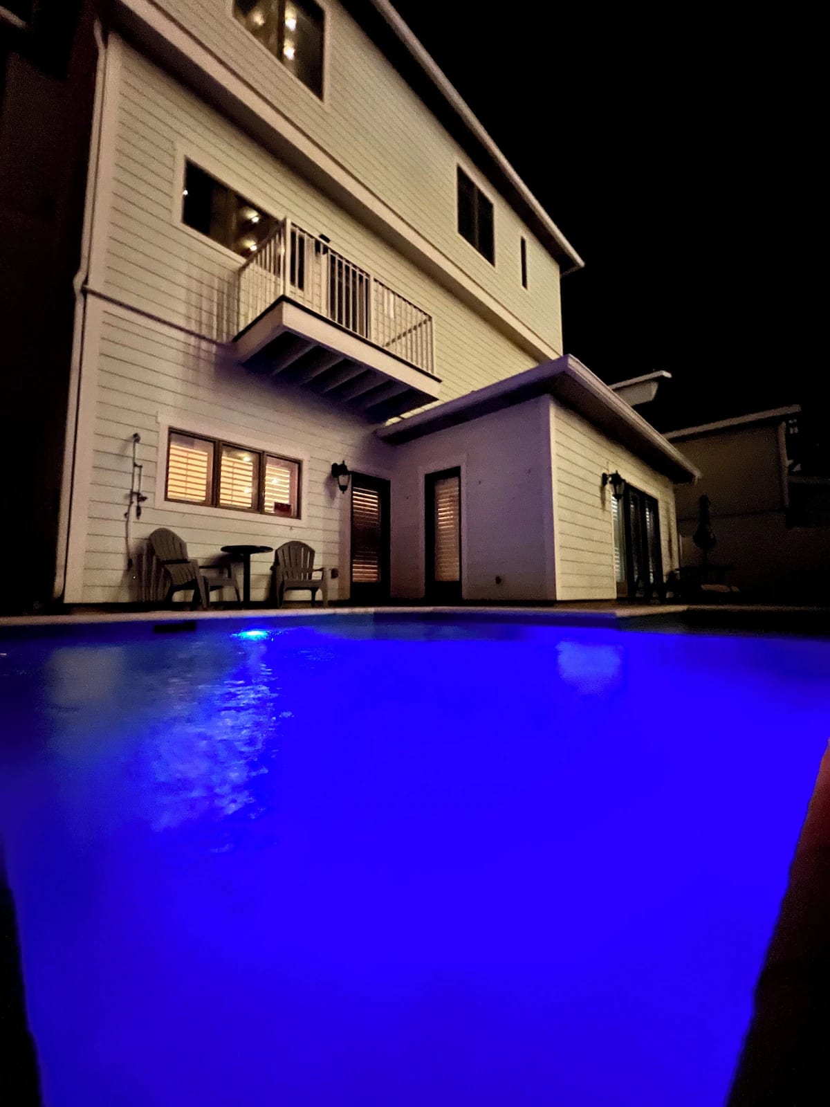 Private heated pool!