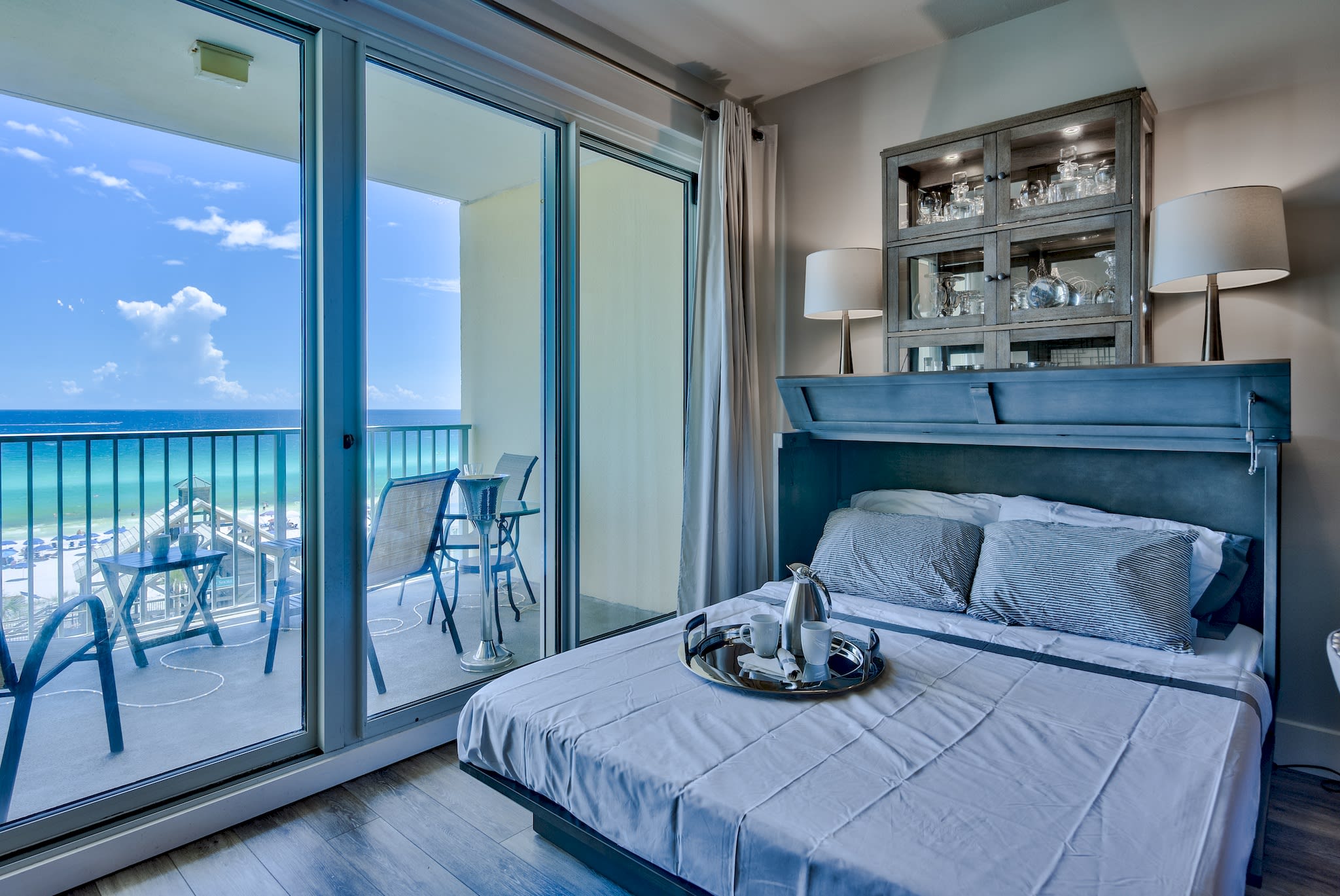 Queen pull-out murphy bed in living room