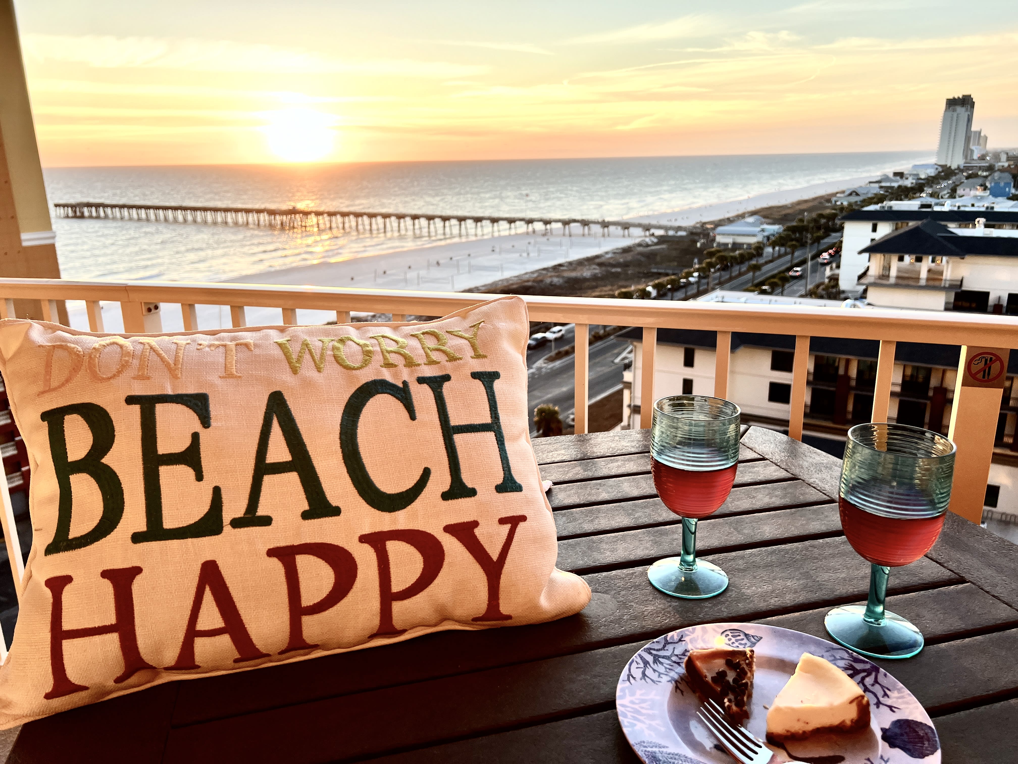 DON'T WORRY - BEACH HAPPY!