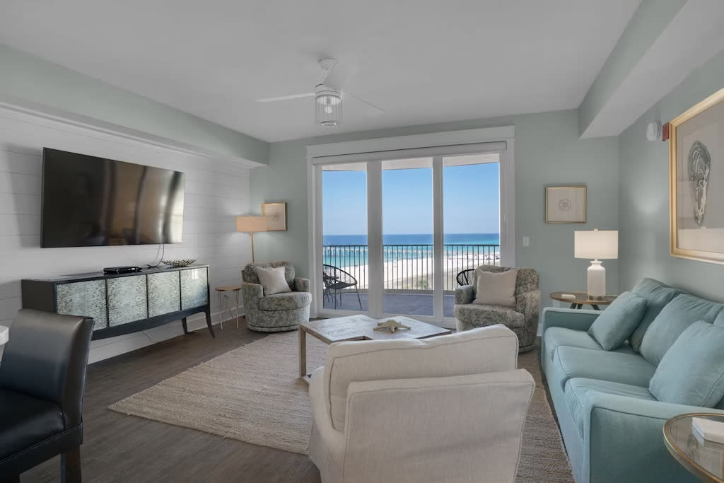 Living Room w/65 Smart TV and Alexa at your service