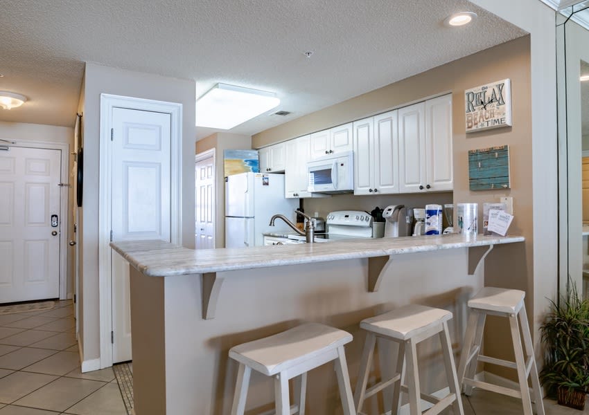  Enjoy extra seating at the bar.