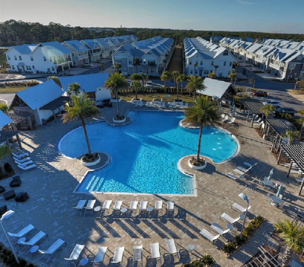 The Prominence Community 5000 sq. ft. pool, zero entry