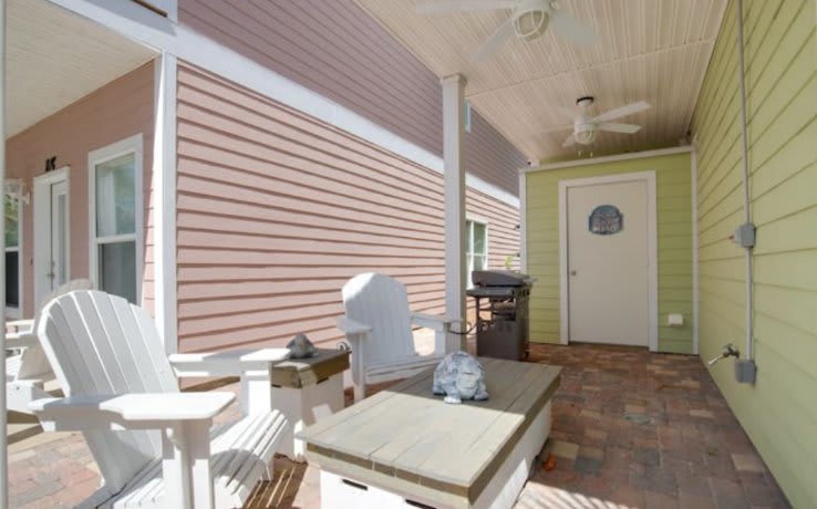 Covered patio with Blackstone griddle.