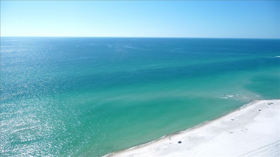 Quiet and Peaceful Views All Day Long!!