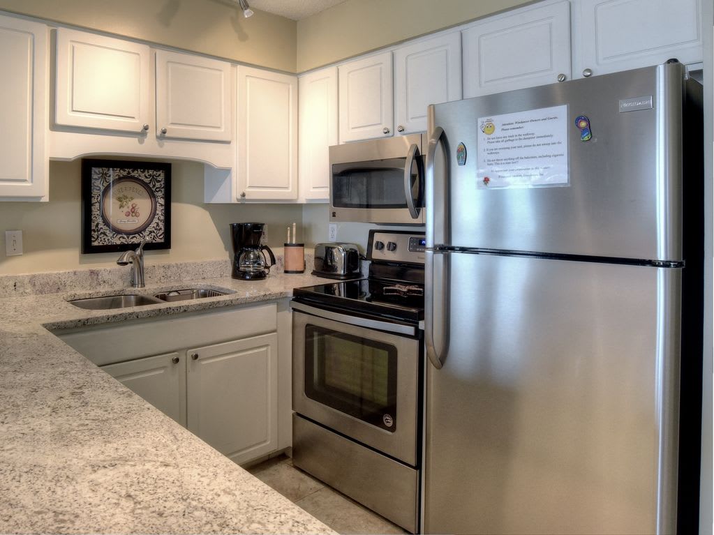 Fully equipped kitchen