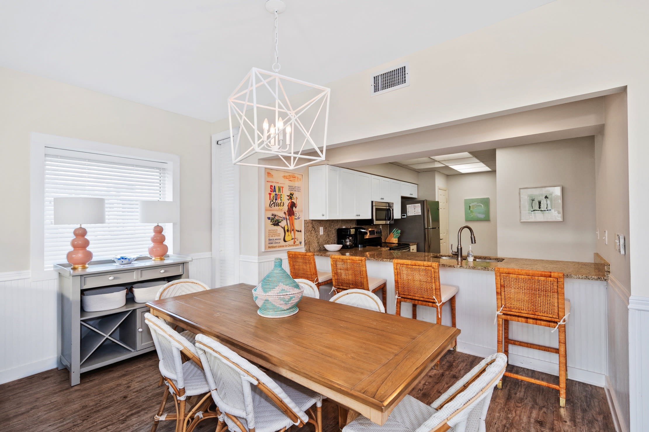 Wonderful dining table seats 6-8 people.