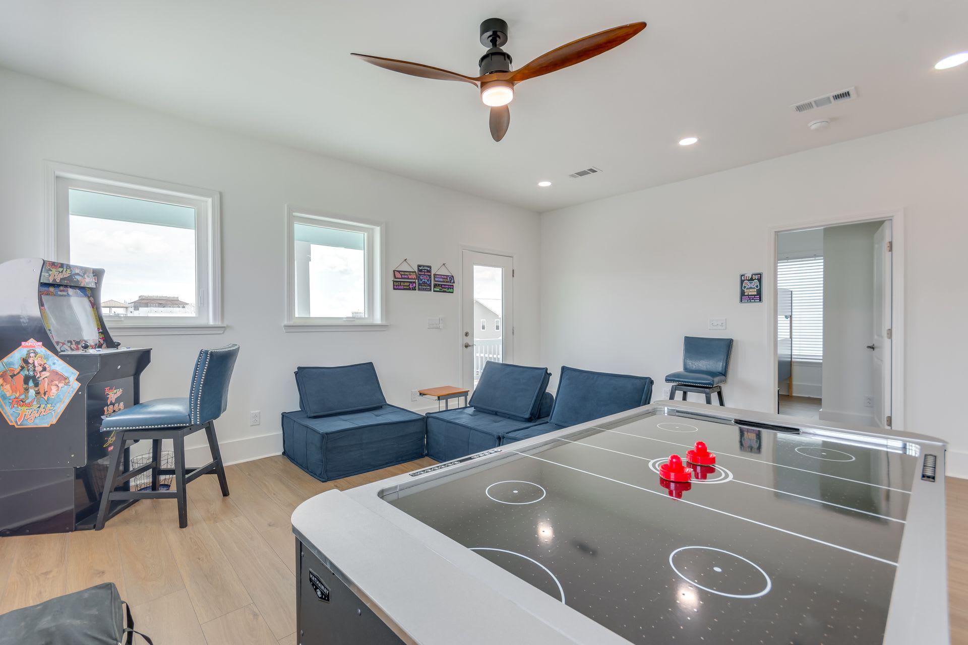Game Room | Smart TV | Arcade Machines | Air Hockey Table | 2,850 Sq Ft