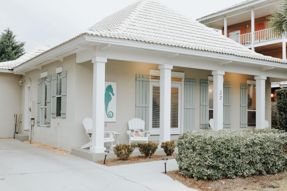 Sea Fan Cottage is a detailed 2 bedroom with a bonus bunk room sleeps 6