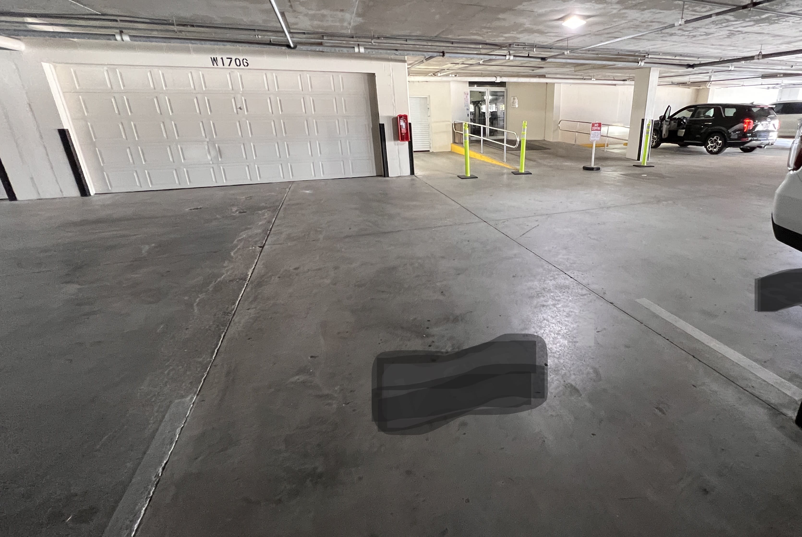 Just a few steps from our reserved parking space to the elevator lobby! 