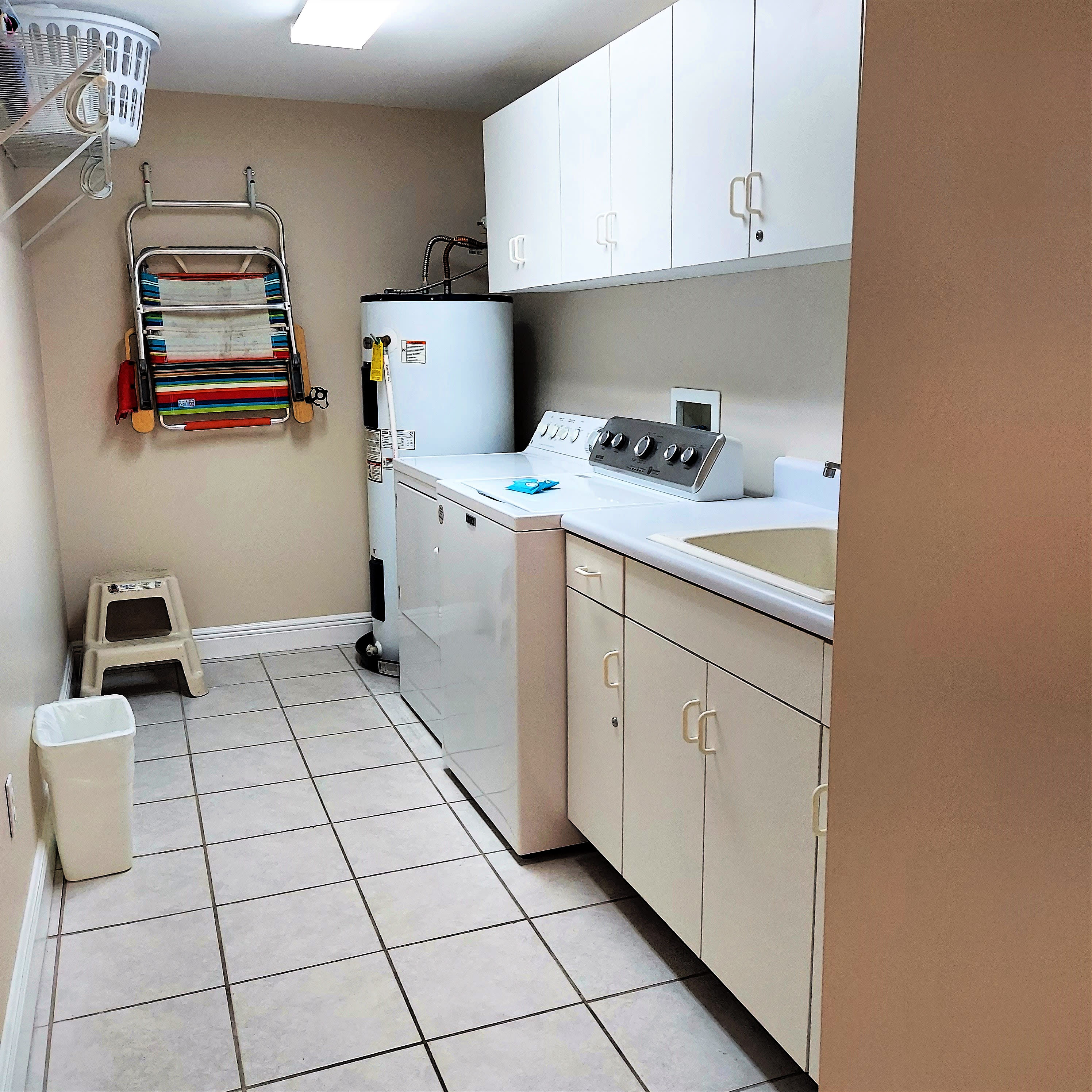 Laundry Room With Full-size Washer/Dryer!