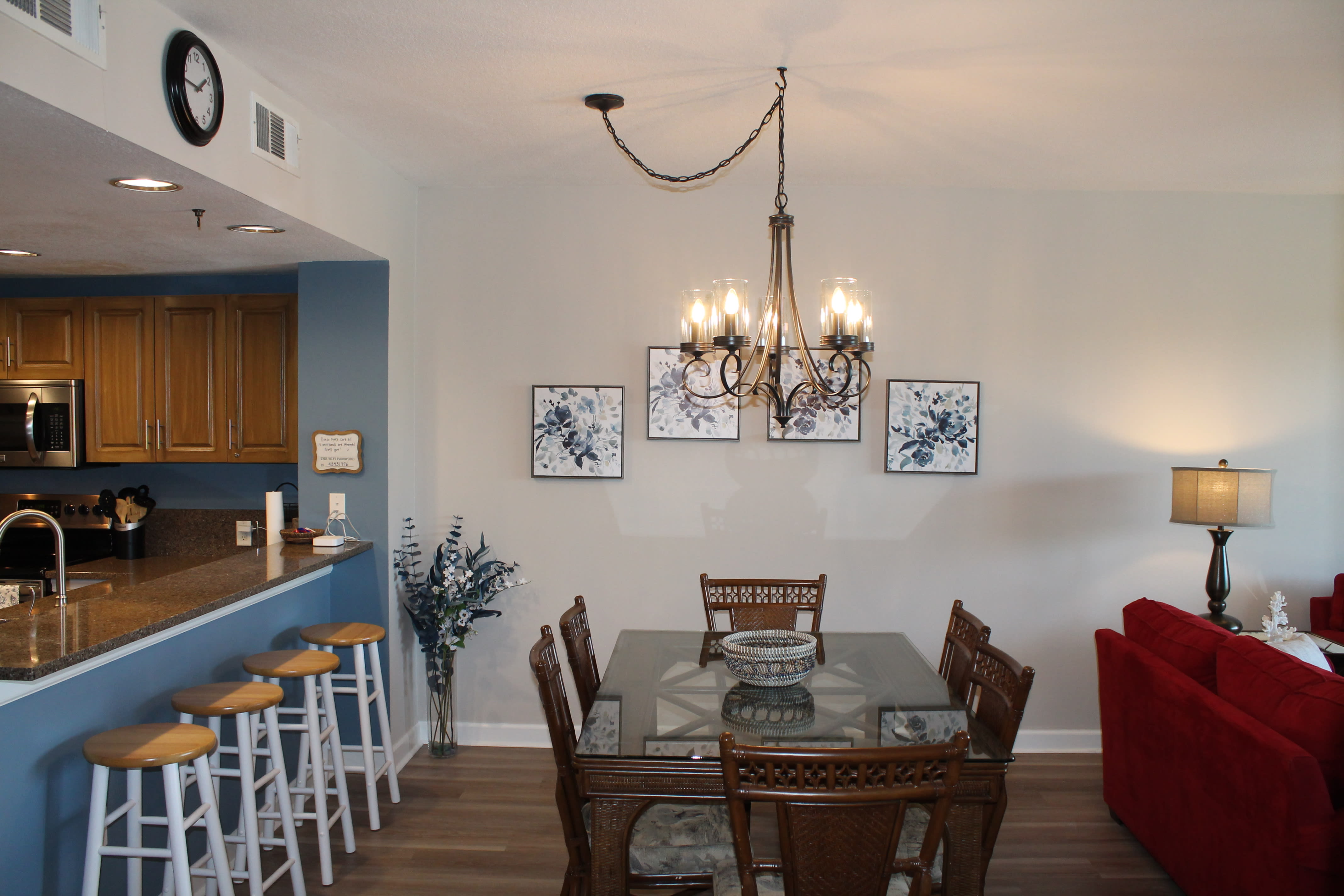 Dining Area and Counter Seating